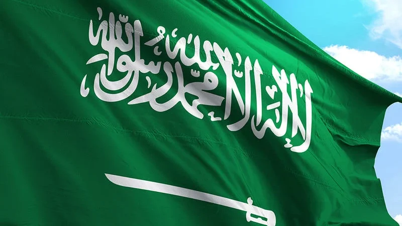 ترحيب سعودي تاريخي باتفاق نزع السلاح في غزة: دعوة لتسوية شاملة ومستقبل مستدام